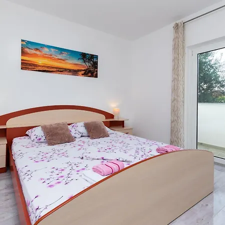 Ankica Valeria Apartment *